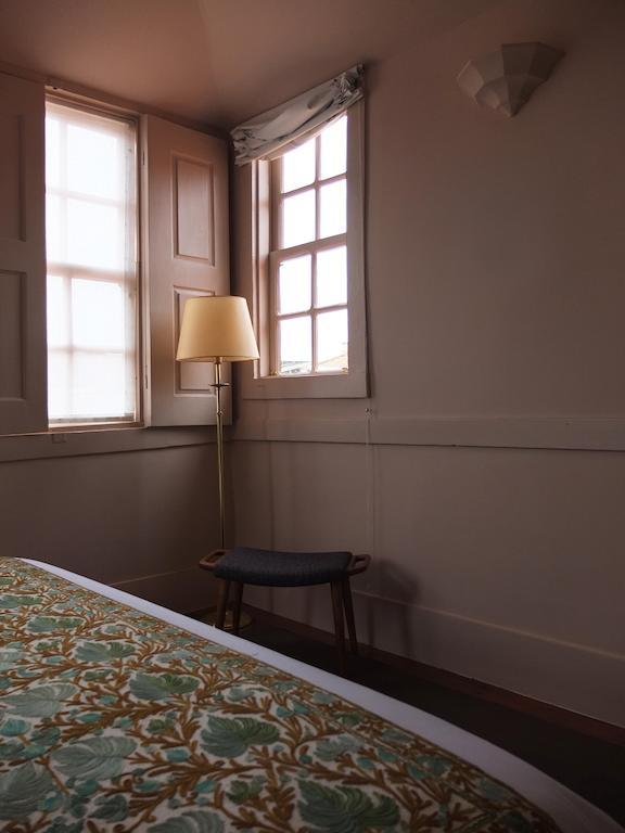 Mercador Guesthouse Порту Экстерьер фото